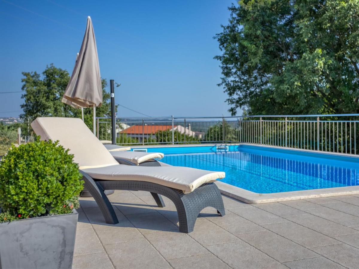 Holiday Home Legovic By Interhome Kastelir Bagian luar foto